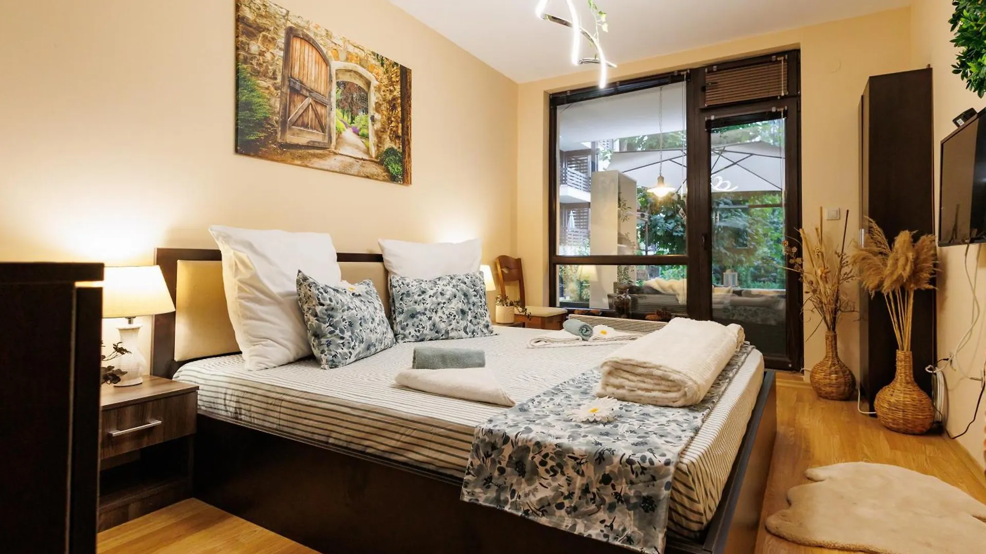 Garden Apartment Aspen Suits A008 Bansko
